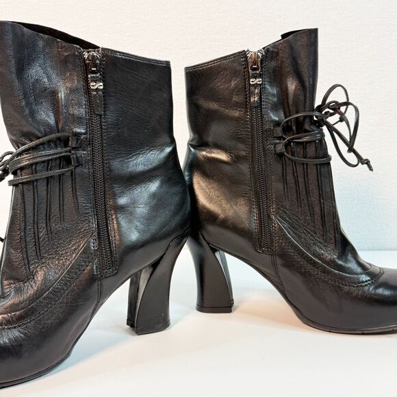 Earthies | Eleganza | Black Silky Leather Witchy Goth Booties | Sz 7.5B - Picture 8 of 8